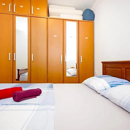 Cezar Apartment *