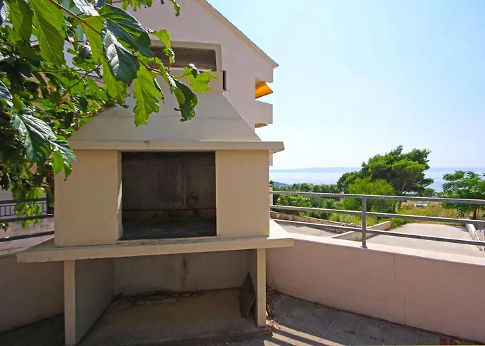 Apartment Cezar Makarska